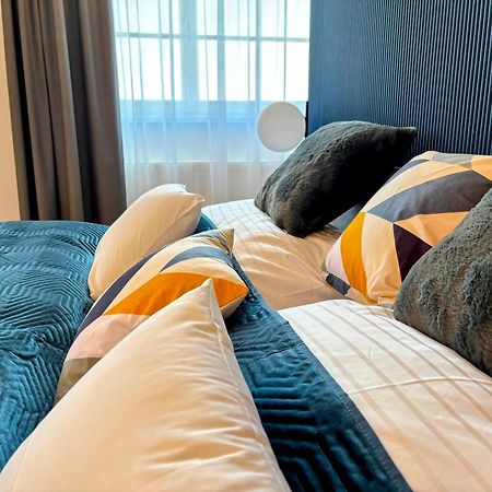 Apartments By Prague City Golf Екстер'єр фото