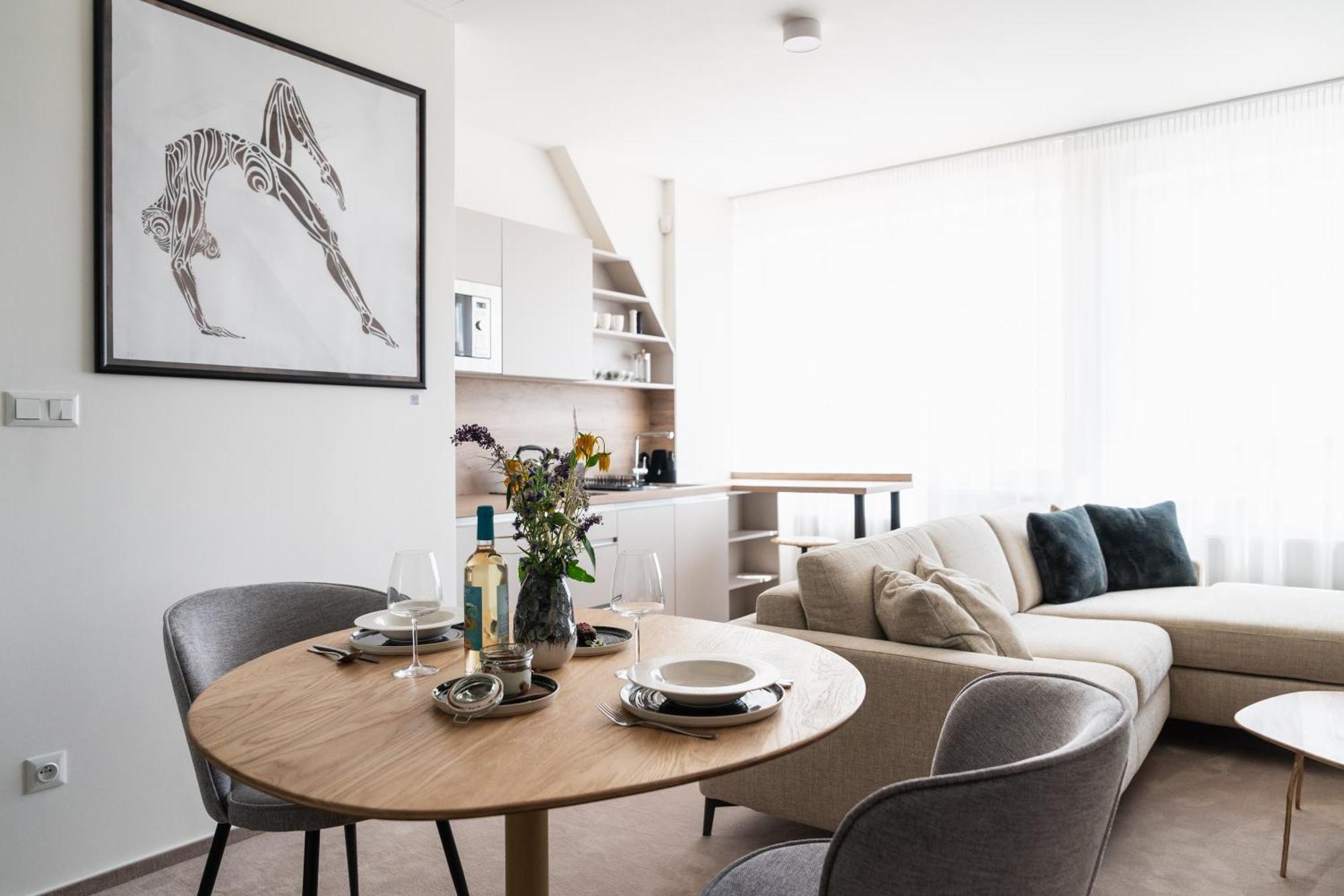 Apartments By Prague City Golf Екстер'єр фото