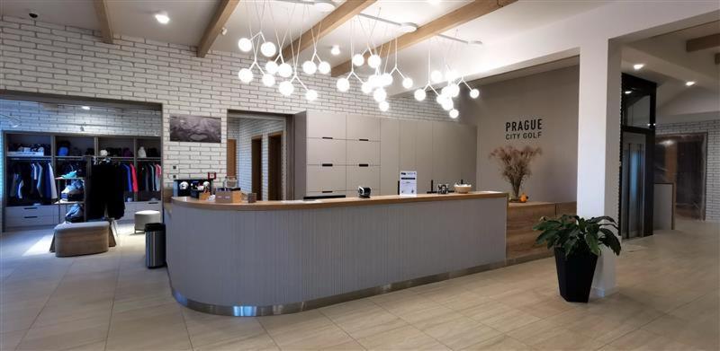 Apartments By Prague City Golf Екстер'єр фото